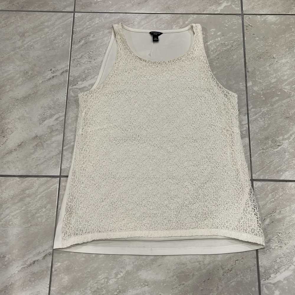 Bundle of tops for ladies 👚 Banana Republic, Ann Taylor and Old Navy. - Picture 8 of 10